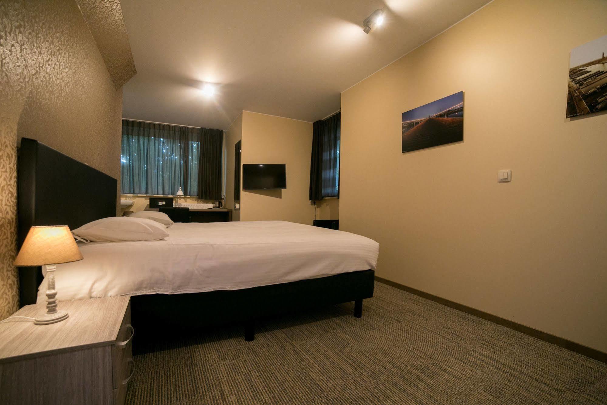 Hotel Orion Gent Bagian luar foto